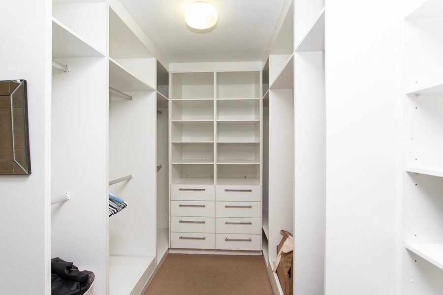 6 Bedroom Property for Sale in Vredekloof Heights Western Cape